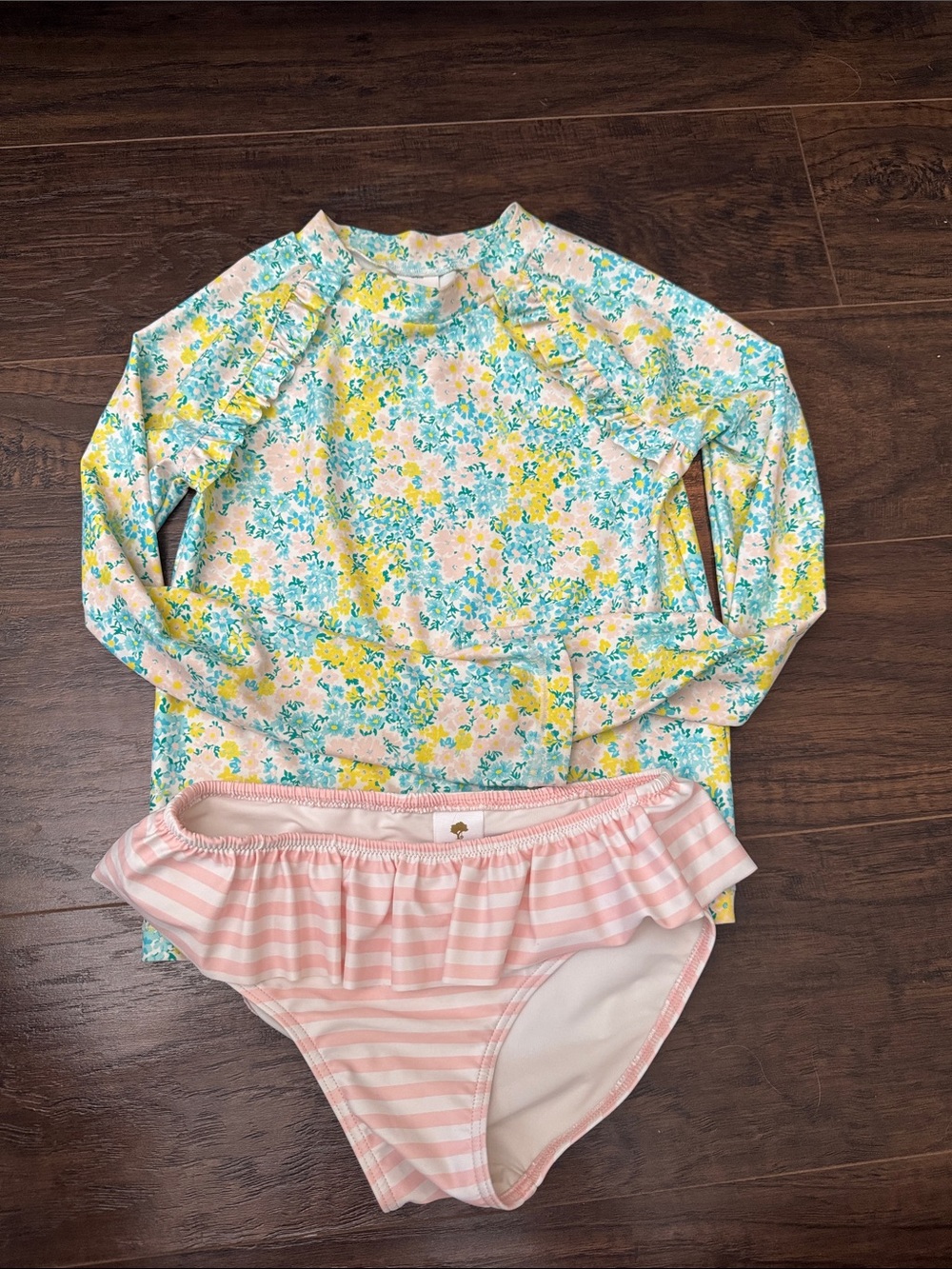 Tucker + Tate Yellow Green Floral Long-Sleeve Rashguard with Pink Stripe Bottoms